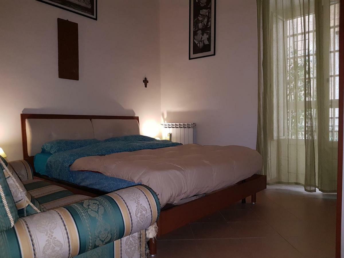 Ai Baretti B&B Неаполь Экстерьер фото